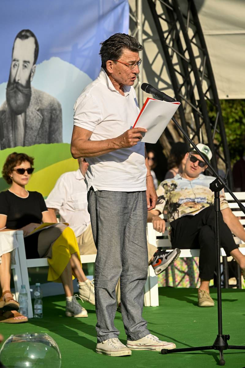 Aktorzy na imieninach Jana Kochanowskiego. Po 2 latach Magdalena Walach pojawiła się publicznie