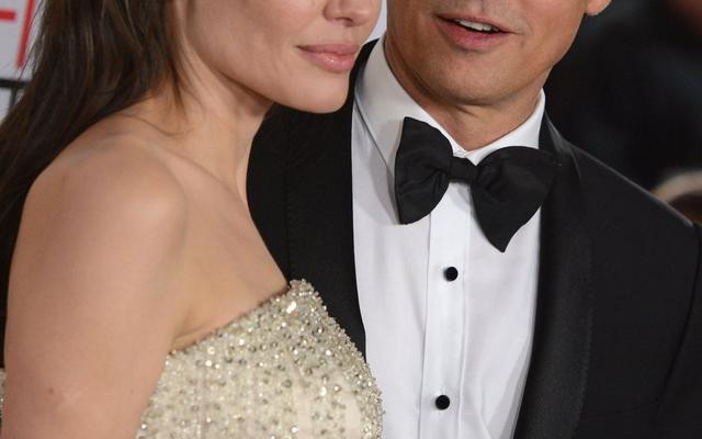 Brad Pitt chce TO powiedzieć Jennifer Aniston