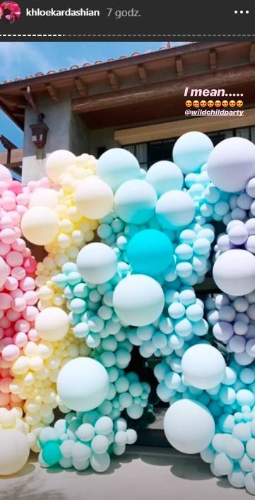 Bajkowe urodzinki córki Khloe Kardashian – True