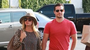 Henry Cavill i Kaley Cuoco: pierwsze zdjęcia zakochanych!