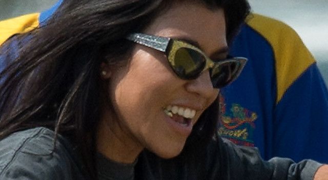 kourtney-kardashian-g-R1