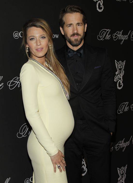 TO STRASZNE! Ryan Reynolds UDERZYŁ Blake Lively?
