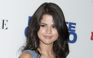 Selena Gomez dodała sobie lat (FOTO)