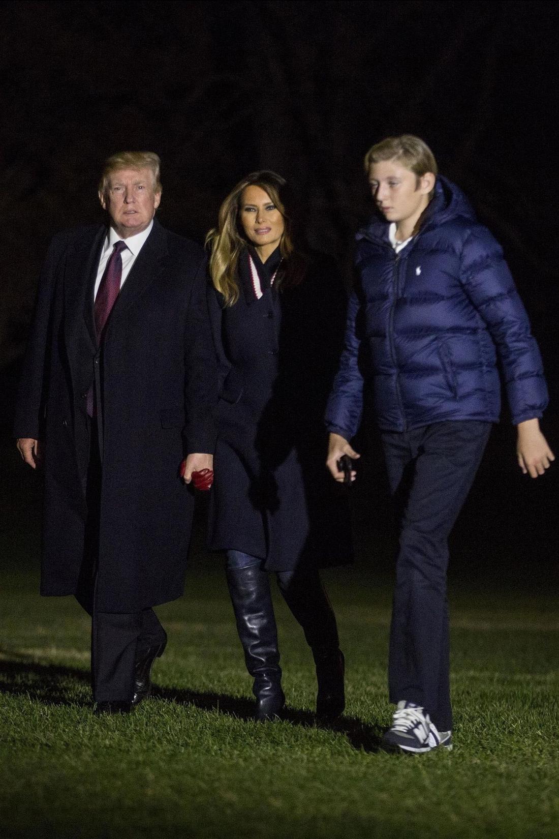 Barron Trump z Donaldem i Melanią, fot. Forum