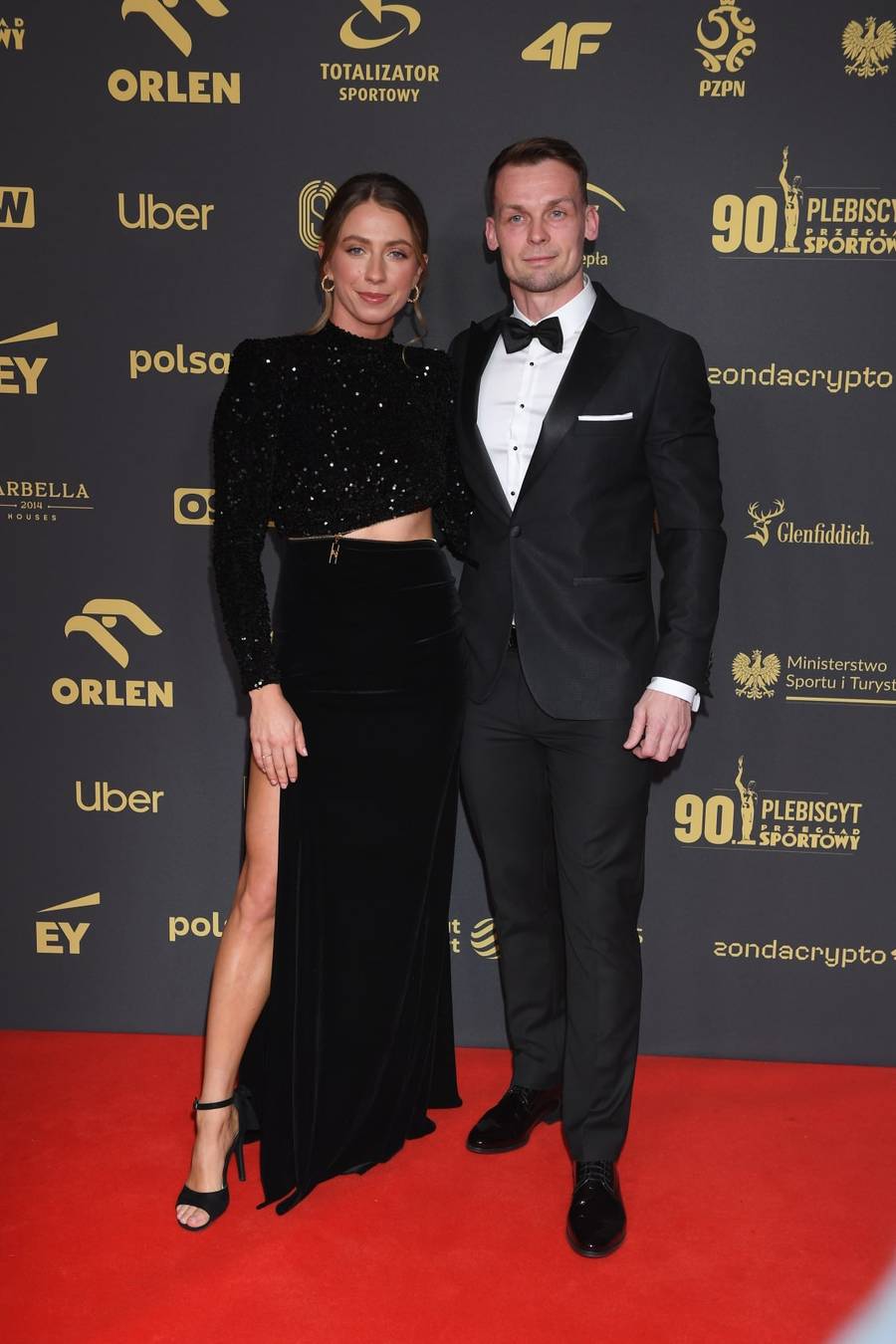 Oszałamiające kreacje na 90. Gali Mistrzów Sportu! Kurzopki, Mielewscy, Otylia Jędrzejczak z młodszym partnerem (FOTO)