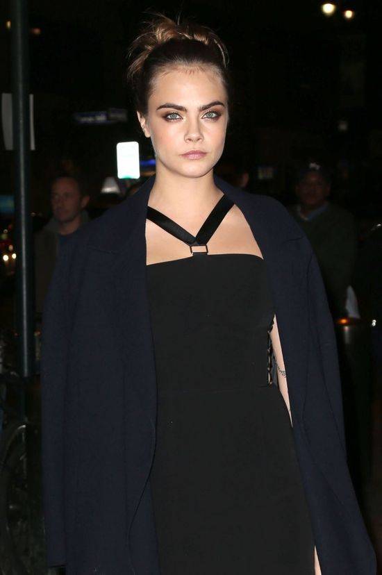 50 twarzy Cary Delevingne