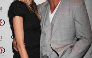 Mickey Rourke i Elena Kuletskaya demostrują swe uczucia