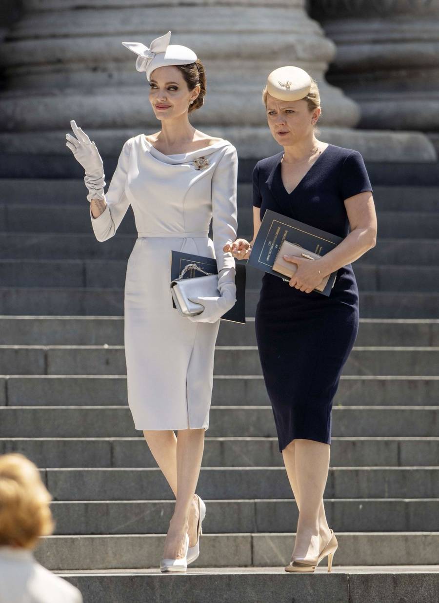 Angelina Jolie niczym KSIĘŻNA na uroczystości w Londynie (ZDJĘCIA)