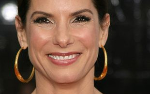 Sandra Bullock błyszczy (FOTO)