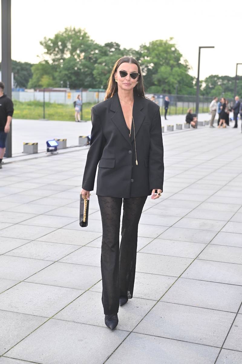 Gwiazdy TVN-u na imprezie stacji. Ola Adamska, Olga Bołądź, Iza Kuna, Przetakiewicz z mężem, Wieniawa