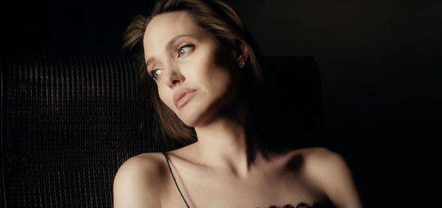 Sama skóra i kości? Angelina Jolie pokazała swoje plecy