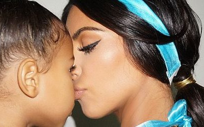 Kim Kardashian opublikowała swoje zdjęcia PIERWSZY RAZ od napadu