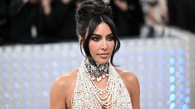 Kim Kardashian ma nowy romans, “On spełnia moje standardy”