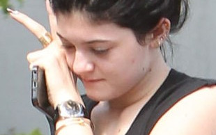 Kylie Jenner wstydzi się pokazać bez makijażu (FOTO)