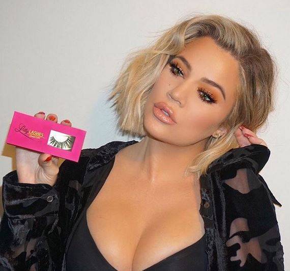 Co się stało z twarzą Khloe Kardashian? To zdjęcie PRZERAZIŁO fanów