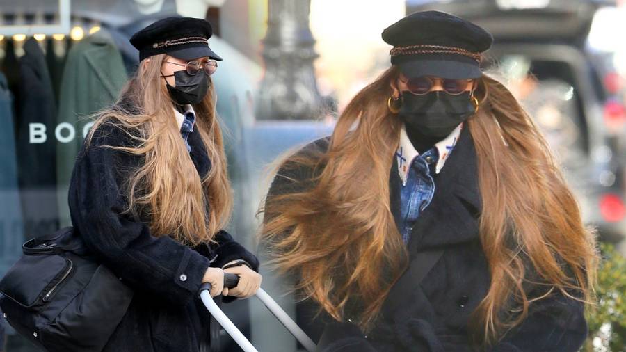 Gigi Hadid pierwszy raz sfotografowana na spacerze z córką