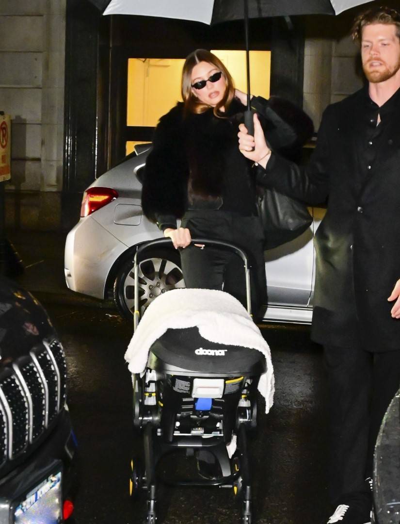 Bieberowie pierwszy raz widziani z dzieckiem na mieście! Internauci zbulwersowani tym, co ich spotkało