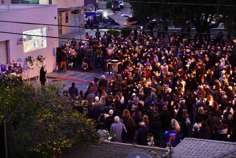 Załamany Alec Baldwin spotkał się z rodziną zmarłej (ZDJĘCIA)