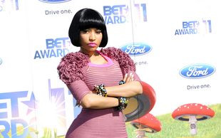 Nicki Minaj ma bzika na punkcie peruk