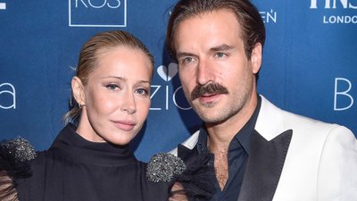 Kasia Warnke tańczy nago cała w brokacie? Fani: “Nie mogę przestać oglądać! Hot”