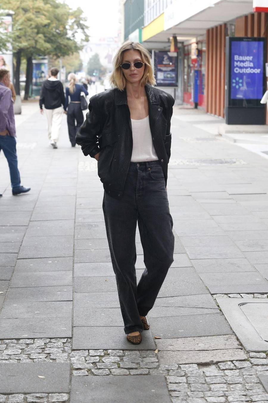 Zatrzęsienie gwiazd w “DDTVN” i “Mówię Wam”! Beata Kozidrak, Englert z żoną, Zając z ukochanym…(FOTO)