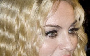 Madonna uwiodła młodziutkiego modela!