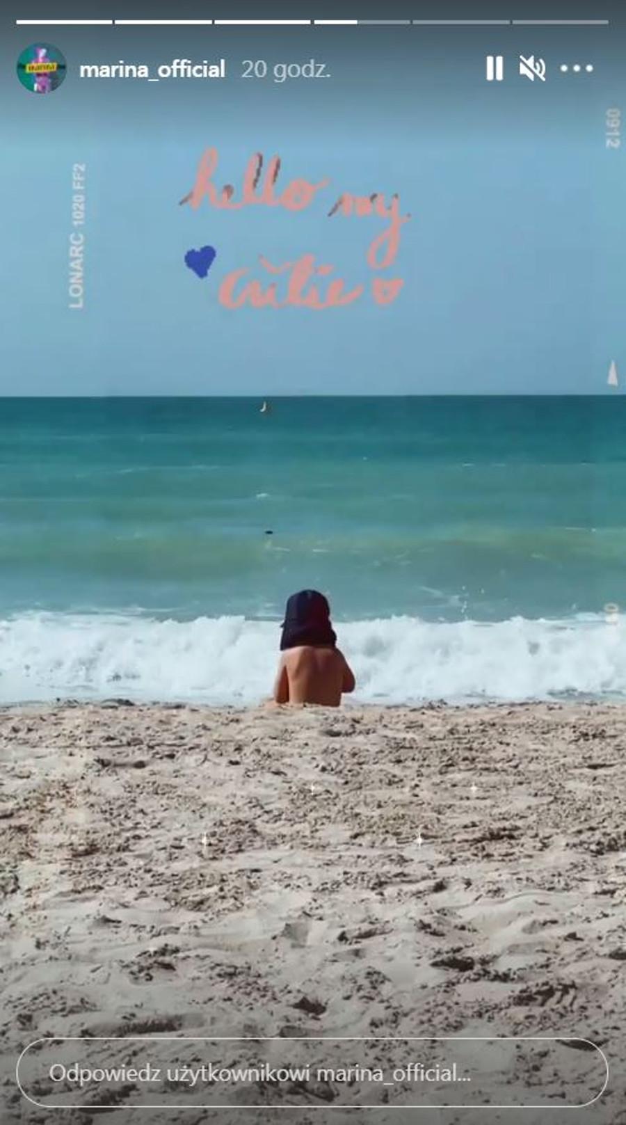 Marina relaksuje się z rodziną w Dubaju - pokazała syna! Marina pokazała Liama na plaży w Dubaju.