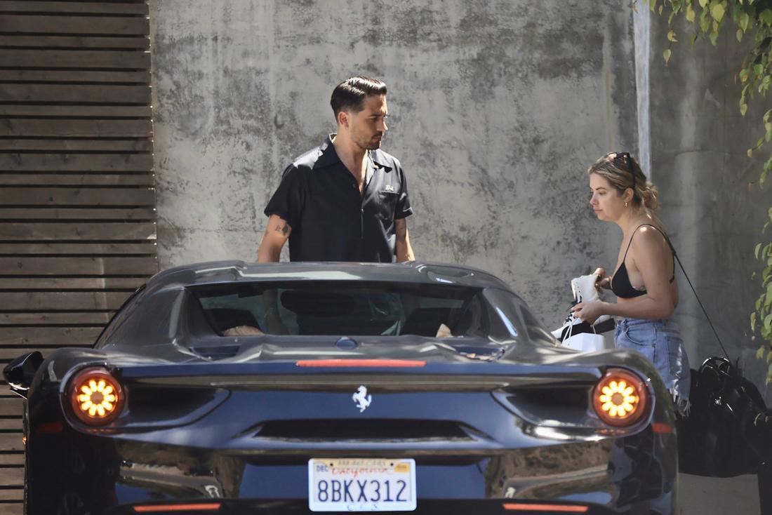 Ashley Benson, G-Eazy przyłapani przez fotoreporterów. 