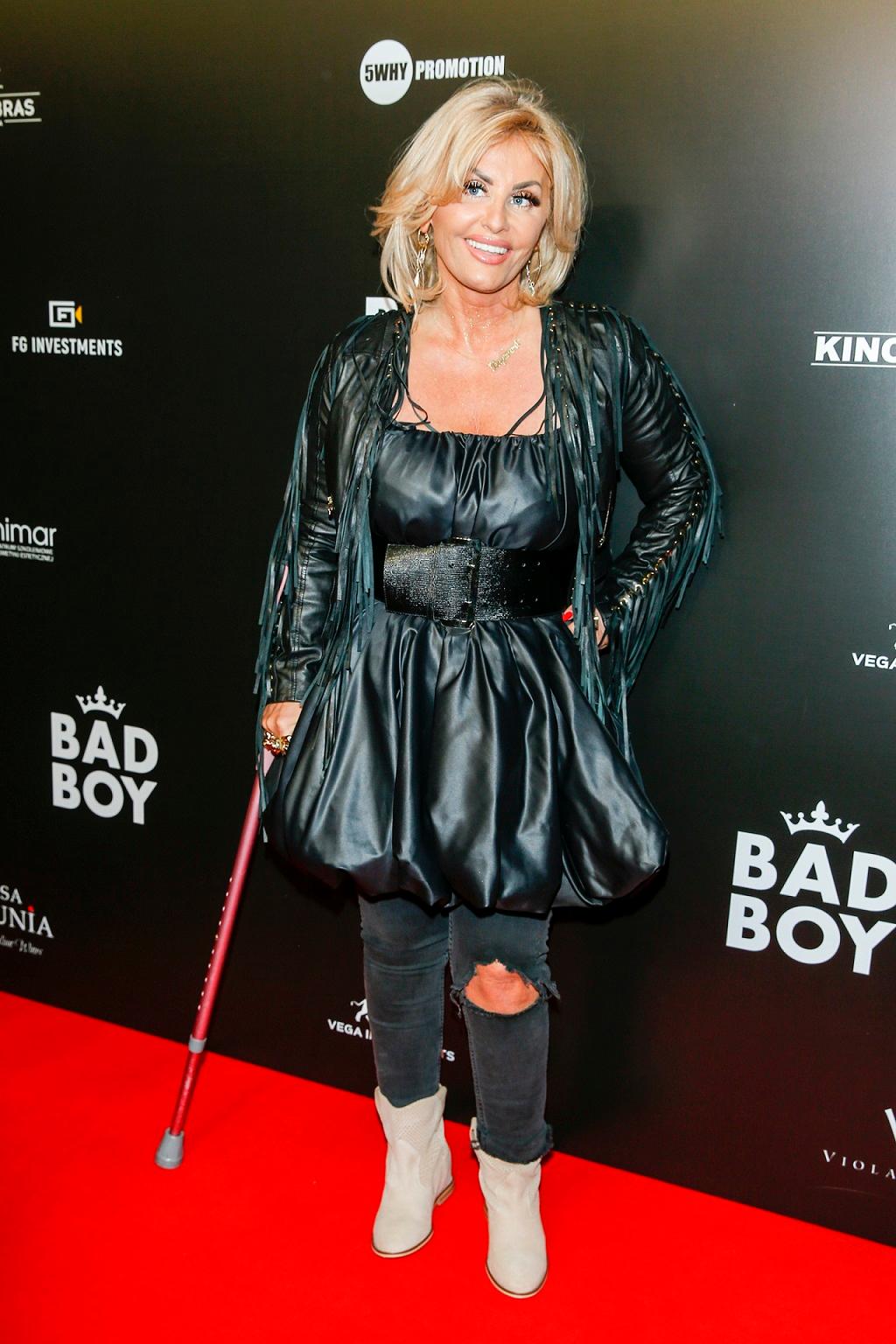 Dagmara Kaźmierska cała na czarno na premierze filmowej. 