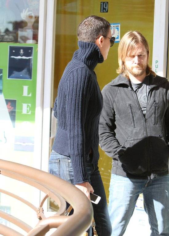 Charlize Theron w krótkich włosach