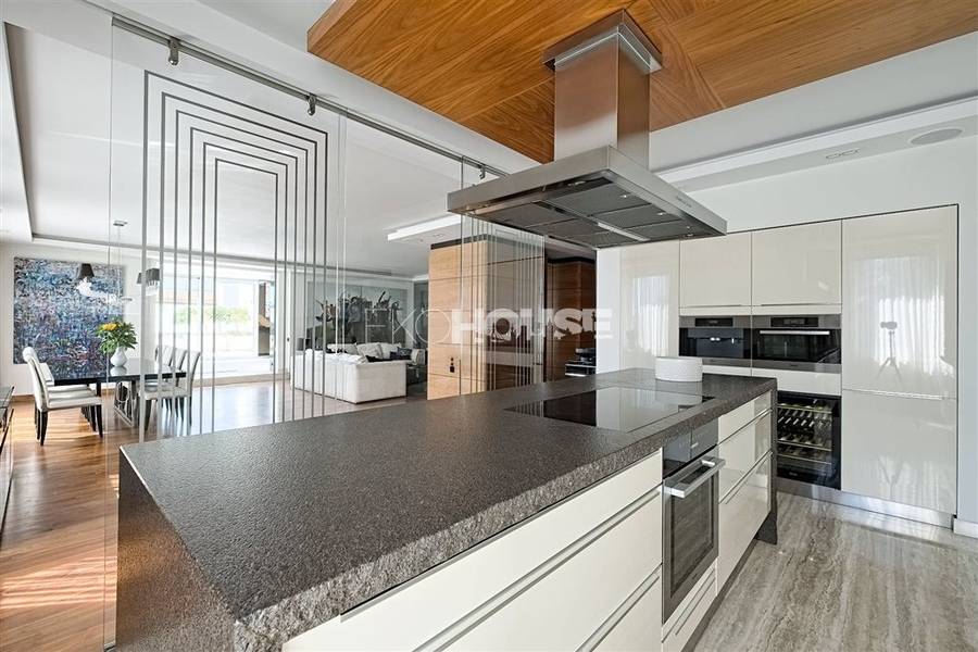 Janachowska sprzedaje apartament. Cena tak wysoka, że tylko Elon Musk może sobie na niego pozwolić! (ZDJĘCIA)