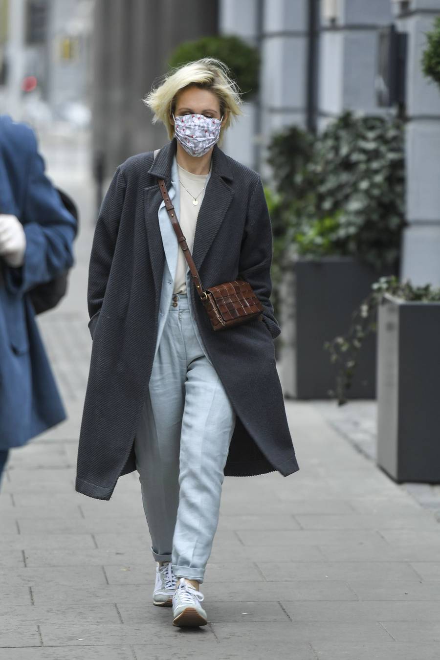 Małgorzata Ohme z maseczką na buzi