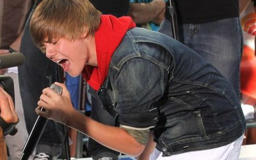 Polak autorem okładki komiksu o Justinie Biebierze (FOTO)