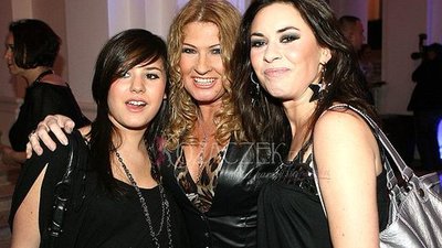 Kozidrak pchnęła córkę na lód