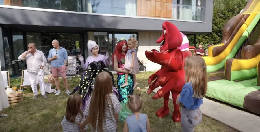 Andziaks w końcu pokazała 4. urodziny Charlotte! Morskie motywy, przepych i dmuchane pałace! (FOTO)