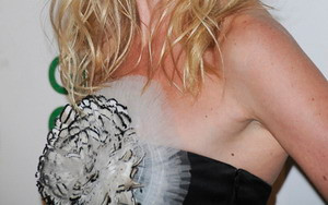 Kate Bosworth w nieciekawej kreacji (FOTO)