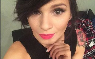 Ewelina Lisowska pozuje topless (FOTO)