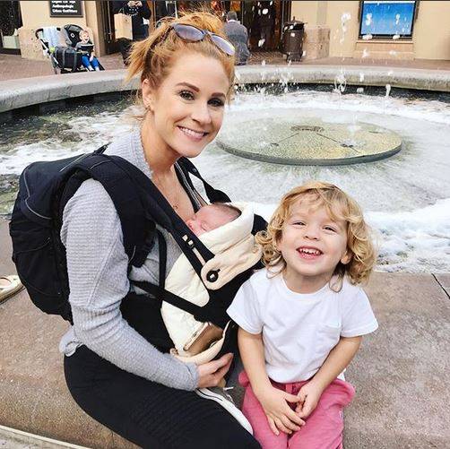 Blogerka zdradziła NIETYPOWY sposób na płaski brzuch po porodzie