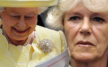 Królowa nie znosi księżnej Camilli. Nigdy jej tego nie wybaczy…