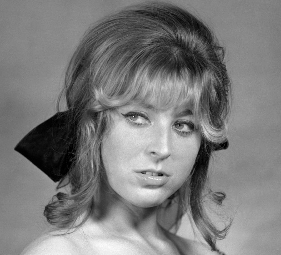 Jolanta Lothe okrzyknięta seksbombą i “najpiękniejszymi piersiami w Warszawie”