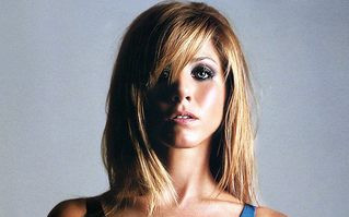 Jennifer Aniston zoperuje się dla Johna Mayera