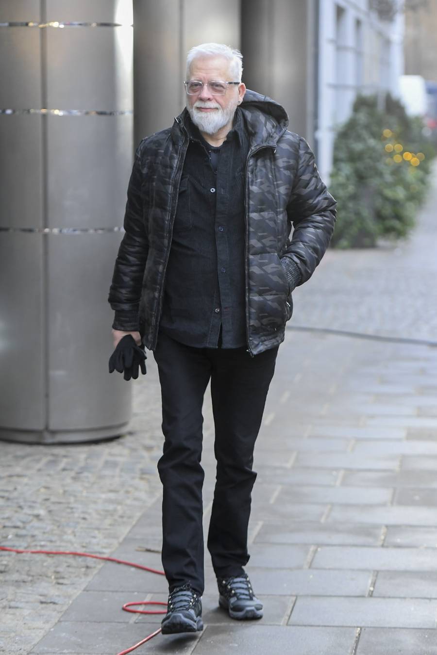 Świąteczny poranek z “DDTVN”! Dowbor obładowany URODZINOWYMI prezentami, elegancki Michel Moran (FOTO)