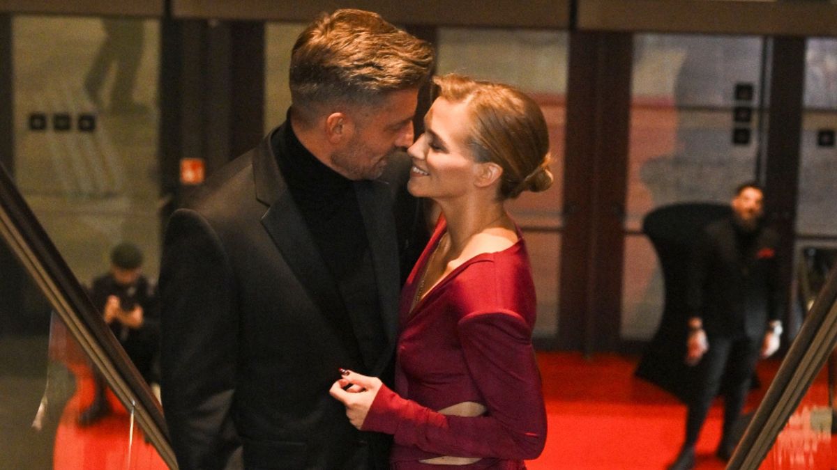 Kaczorowska i Rogacewicz odtworzyli kultową scenę z "Wichrowych Wzgórz". Uff, zrobiło się gorąco! Fot. AKPA.