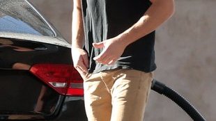 Zac Efron już nie wygląda jak ciasteczko (FOTO)