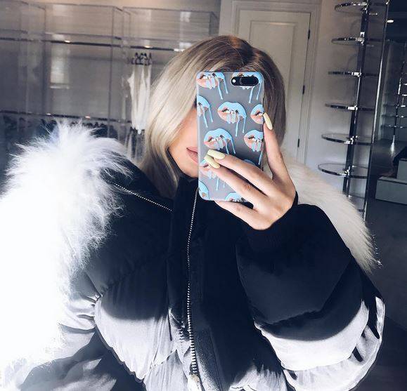 Kylie Jenner udowodniła tym, że NIE jest w ciąży?