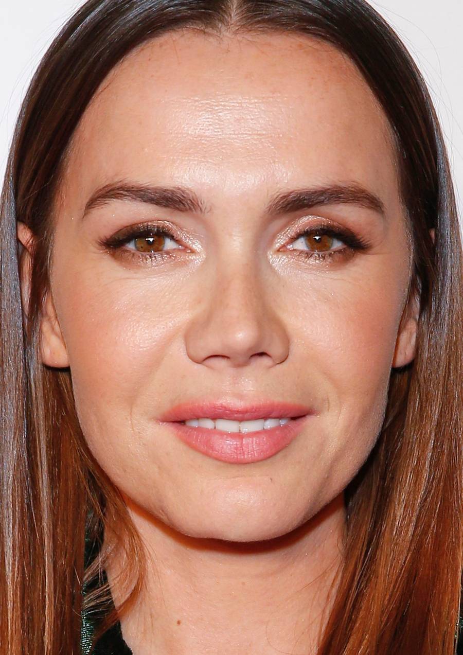 Domańska BEZ MAKIJAŻU, Wieniawa z kreskami na powiekach – przegląd MAKIJAŻY gwiazd na premierze filmu