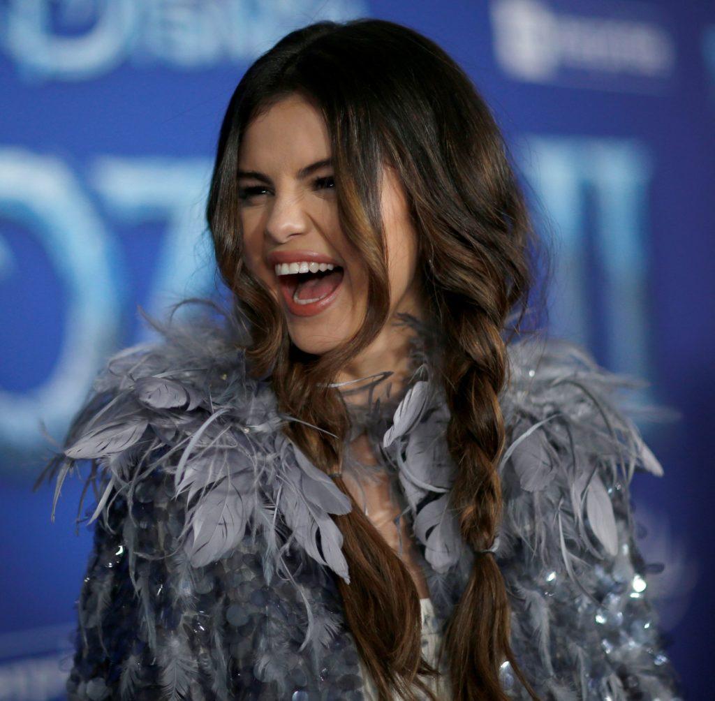 Selena Gomez na premierze Frozen