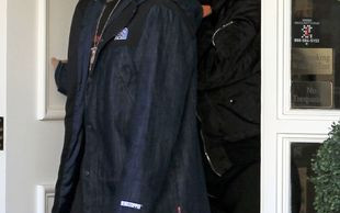 Co się stanie, gdy Kylie Jenner zabierze rękę z ust?