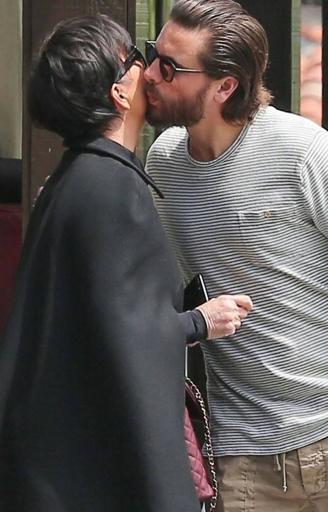 SZOK! Co knuje Kris Jenner? Tajemnicze spotkanie z…