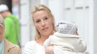 Sylwia Gruchała wszędzie zabiera ze sobą 10-miesięczną córkę